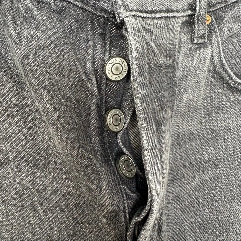 PACSUN‎ • Eco Black Two-Tone High Waisted Straight Leg Jeans - Picture 4 of 7